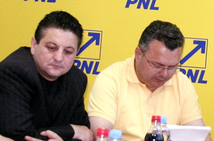 Cupsa_Ovidiu_Cupsa_Gheorghe_Dragomir.jpg Cupsa_Ovidiu_Cupsa_Gheorghe_Dragomir.jpg
