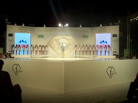 superlativele litoralului romanesc the office mamaia ocean view si crema summer club premiate la festivalul