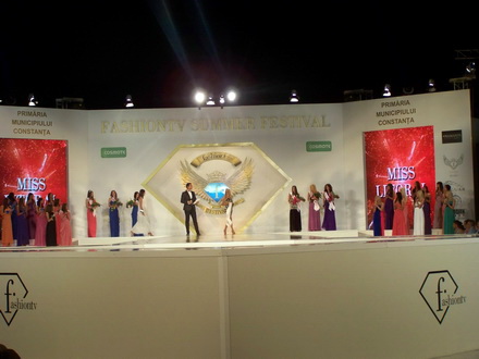 superlativele litoralului romanesc the office mamaia ocean view si crema summer club premiate la festivalul