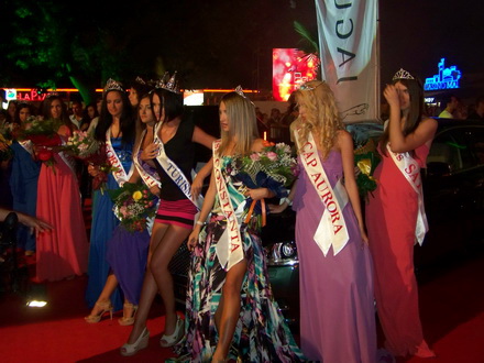 superlativele litoralului romanesc the office mamaia ocean view si crema summer club premiate la festivalul