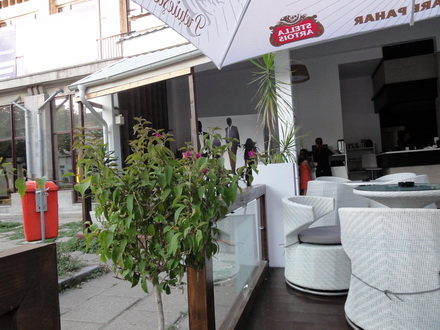 afacerea pam s a extins si in municipiu entourage cafe lounge cea mai noua locatie de fite de pe bulevardul