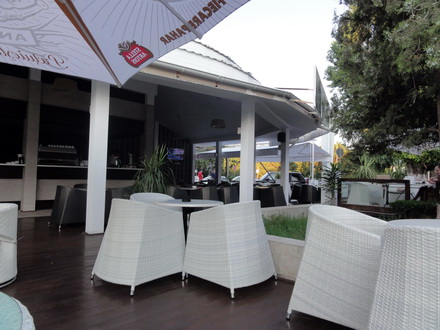 afacerea pam s a extins si in municipiu entourage cafe lounge cea mai noua locatie de fite de pe bulevardul