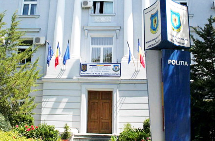 Tocia_sediu_politia_Judeteana_IPJ_2.jpg Tocia_sediu_politia_Judeteana_IPJ_2.jpg
