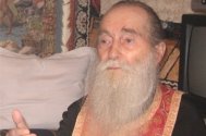 Părintele Arsenie Papacioc “Omule, dacă ţi-ai cunoaşte valoarea!”