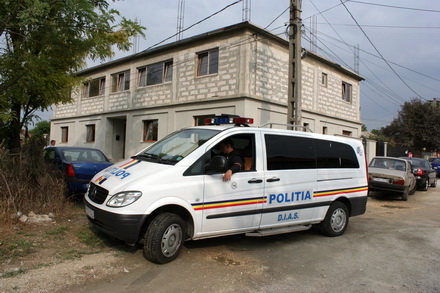 legatura dintre permisele false de la pitesti si perchezitiile de la constanta video 55575 341744