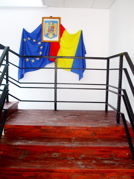 prima gradinita eco din judet la poarta alba prefectul palaz si primarul delicoti au taiat panglica inaugurala