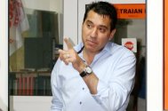 Chiru a... înfrânt Război electoral ratat pe muchia gardului cimitirului