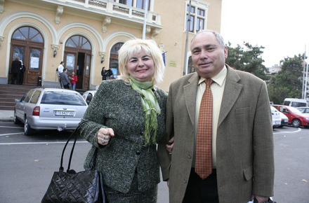 slujbe_-_Luminita_si_Traian_Poenaru_avocati_06.jpg
