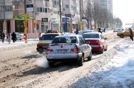 DESCHIDERE_cauciucuri_masini_iarna.jpg DESCHIDERE_cauciucuri_masini_iarna.jpg