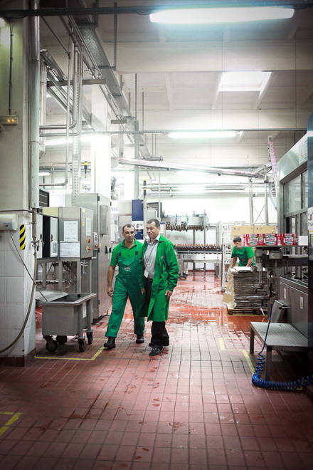 peste 800 de constanteni au deschis portile fabricii de bere heineken galerie foto 78368 345276