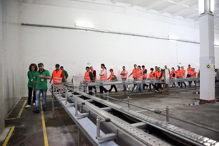 peste 800 de constanteni au deschis portile fabricii de bere heineken galerie foto 78368 345276
