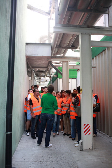 peste 800 de constanteni au deschis portile fabricii de bere heineken galerie foto 78368 345276