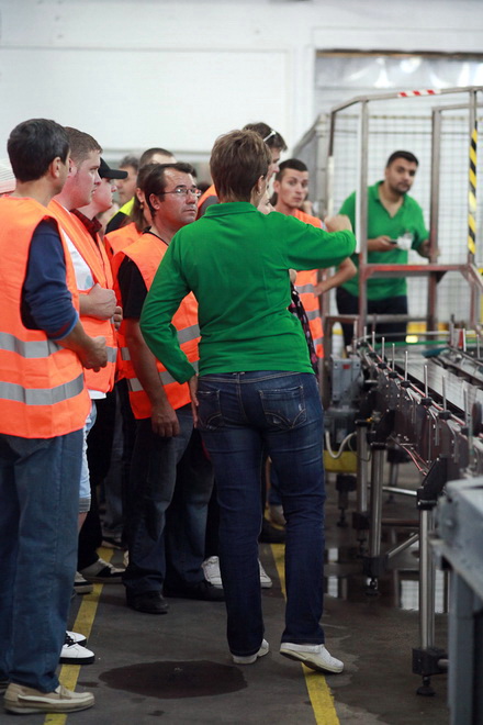 peste 800 de constanteni au deschis portile fabricii de bere heineken galerie foto 78368 345276