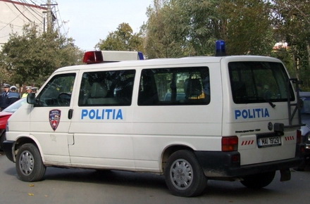 furt_-_masina_politie_duba_2.jpg