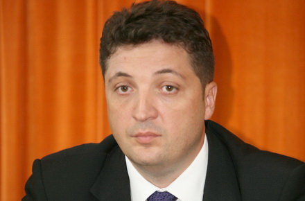 IPJ-Burlacu_Valentin_6_.jpg IPJ-Burlacu_Valentin_6_.jpg