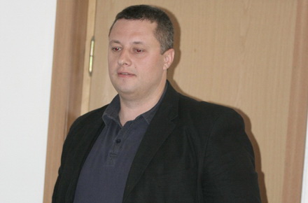 portul-LaurentiuMironescu08.jpg