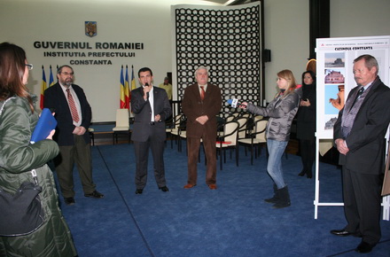prefecturaexpozitie2.jpg