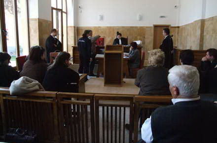 magistrati_-_tribunal_sala_de_judecata_10.jpg