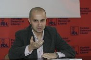Sedinţa CJC Consilierii PDL s-au abţinut la alocarea banilor către comunele PSD. Nicuşor a lipsit de la şedinţă