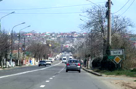 condus_Tuzla_intrare_in_localitate_02.jpg