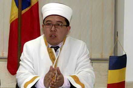 muftiu_Yusuf_Muurat.jpg muftiu_Yusuf_Muurat.jpg