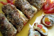 Rulouri de pui cu rozmarin 