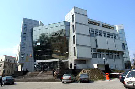 mita_palatul_de_justitie.jpg mita_palatul_de_justitie.jpg