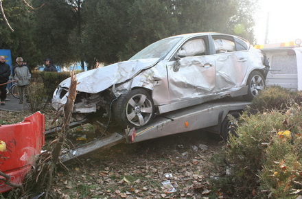 popescu-accidentrutierbmwcasadepensii1.jpg popescu-accidentrutierbmwcasadepensii1.jpg