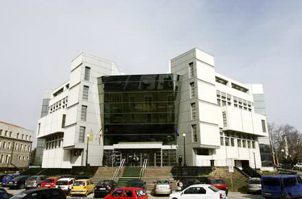 agenti_tribunal_palatul_de_justitie_02_exposure.jpg agenti_tribunal_palatul_de_justitie_02_exposure.jpg
