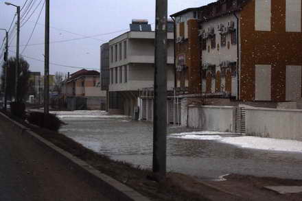 fotoreportaj spuma marii negre pe soseaua dintre eforie sud si nord 60971 357500