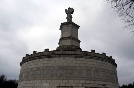 monument-AdamclisimonumentTropaeumTraiani04.jpg