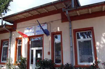Ostrov_primaria_02.jpg Ostrov_primaria_02.jpg