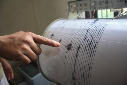 seismograf.jpg seismograf.jpg