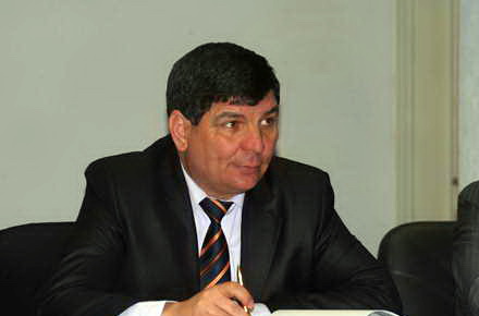 Castelu_-_Anghel_Nicolae.jpg Castelu_-_Anghel_Nicolae.jpg