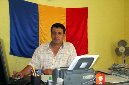 LipnitaprimarFlorinGeorgelOnescu02.jpg LipnitaprimarFlorinGeorgelOnescu02.jpg