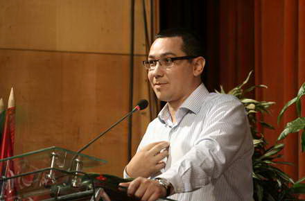 10_Hutuca_-_Victor_Ponta.jpg