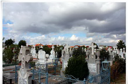 cimitir_mangalia_2.jpg