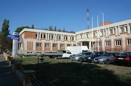 accident_-_sediu_Politia_rutiera.jpg accident_-_sediu_Politia_rutiera.jpg