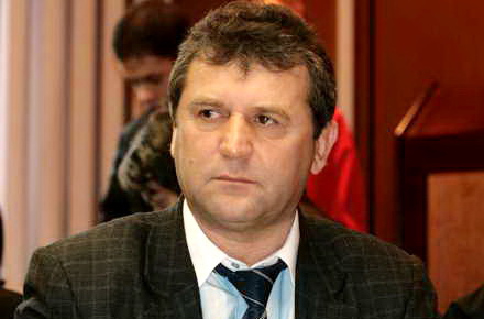 Albesti_primar_Gheorghe_Moldovan.jpg Albesti_primar_Gheorghe_Moldovan.jpg