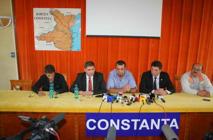 lara_conferinta_Camil_Mane.jpg lara_conferinta_Camil_Mane.jpg