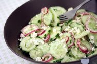 Salata de castraveti cu telemea