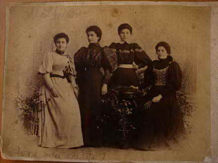 file de poveste moda de la paris pe strazile constantei galerie foto 93792 373844