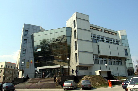 ciocia-palatuldejustitie.jpg ciocia-palatuldejustitie.jpg