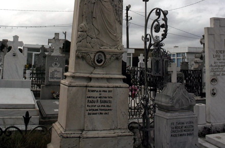 arhive-cimitir1.jpg