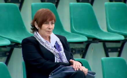dorinela_tecau_la_terenul_de_tenis_resize.jpg