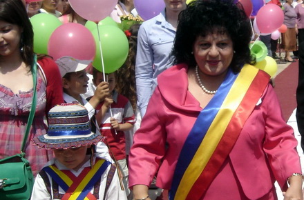 Cumpana-MarianaGaju.jpg Cumpana-MarianaGaju.jpg