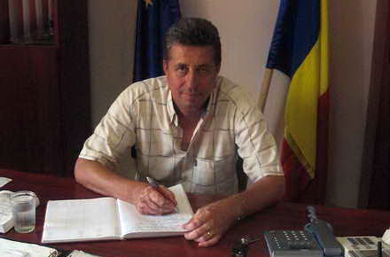 Mircea_Voda_primar_Dumitru_Dedu_03.jpg Mircea_Voda_primar_Dumitru_Dedu_03.jpg