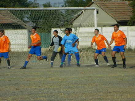 odat lei acum mielusei urmasa infr irii a tierdut toate meciurile in liga a iv a foamete vrea s tun as