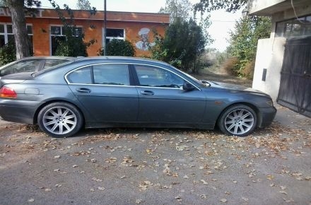 bmw.jpg bmw.jpg