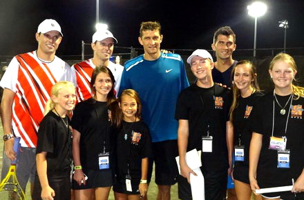 tecau.jpg